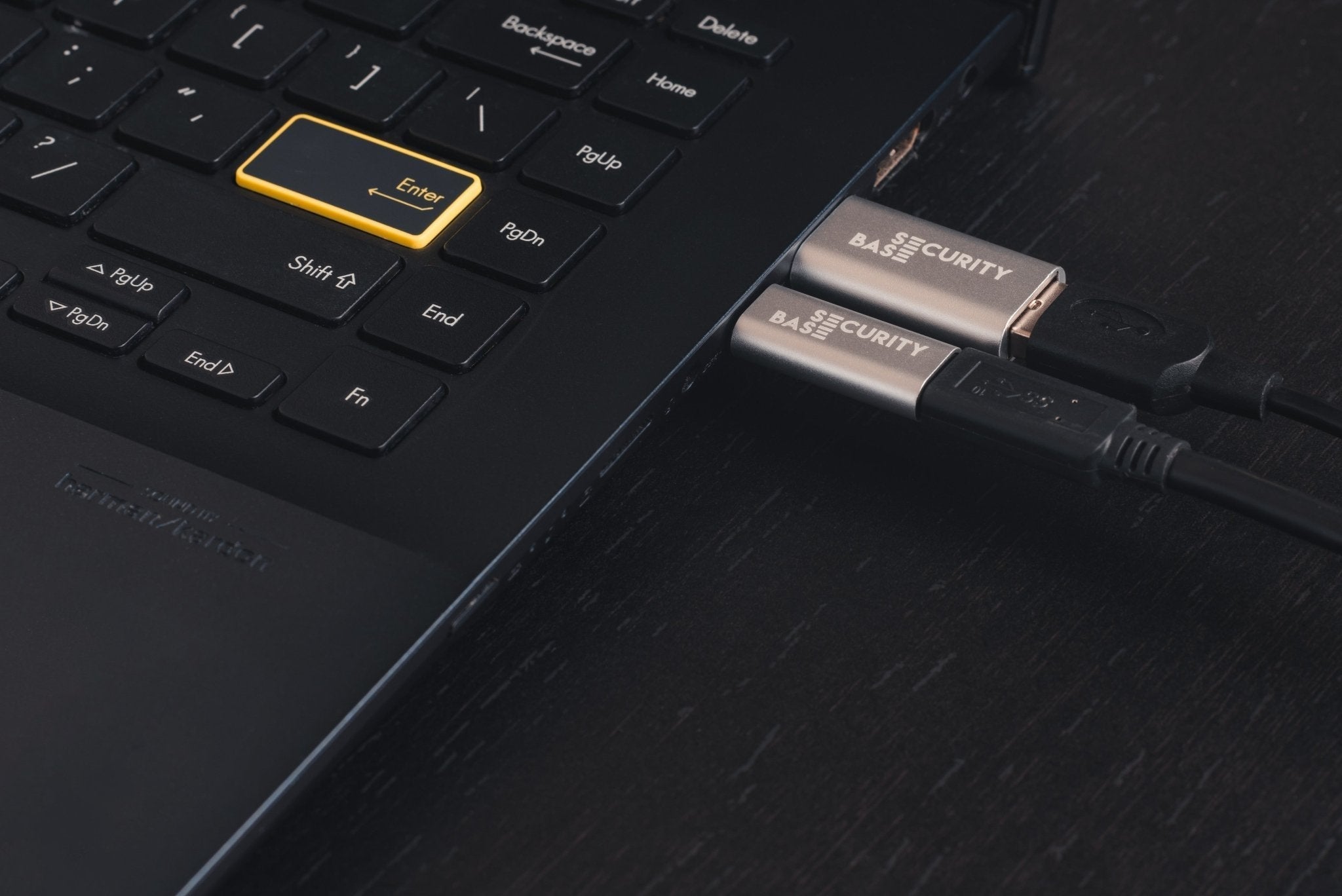 Choosing the right USB Data Blocker – SecurityBase