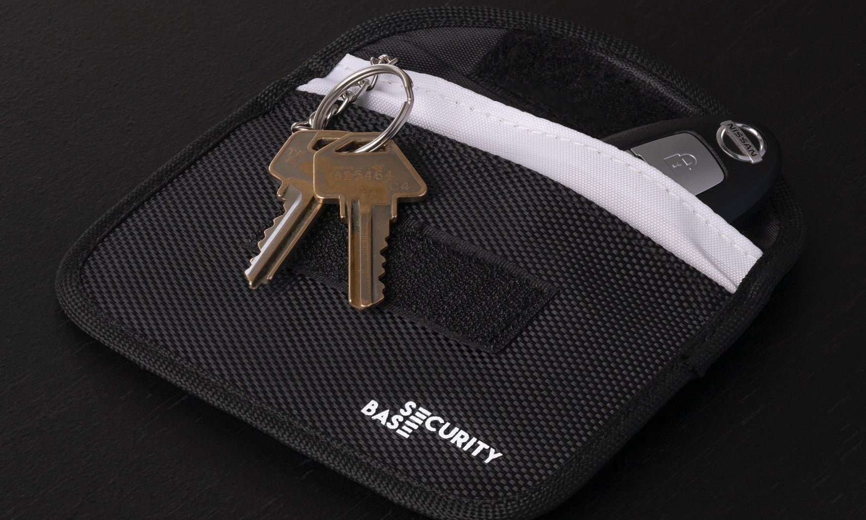 Prevent Keyless Car Theft with Signal Blocking Pouches