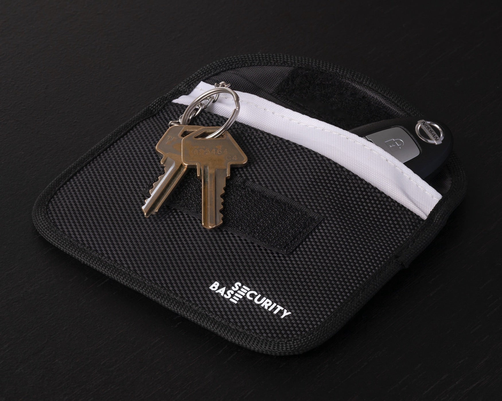 Prevent Keyless Car Theft with Signal Blocking Pouches - SecurityBase